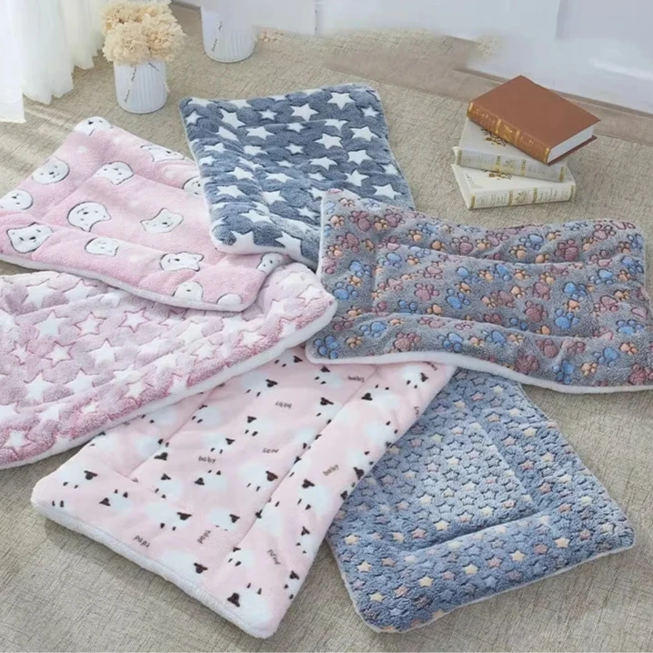 Flannel Pet Sleeping Dog or Cat Bed - Wooflu